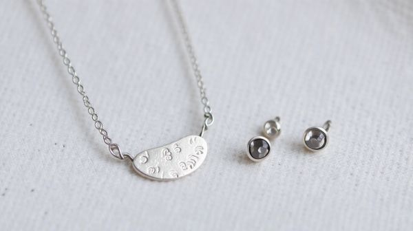 10 raisons d'opter pour des bijoux en acier inoxydable femme